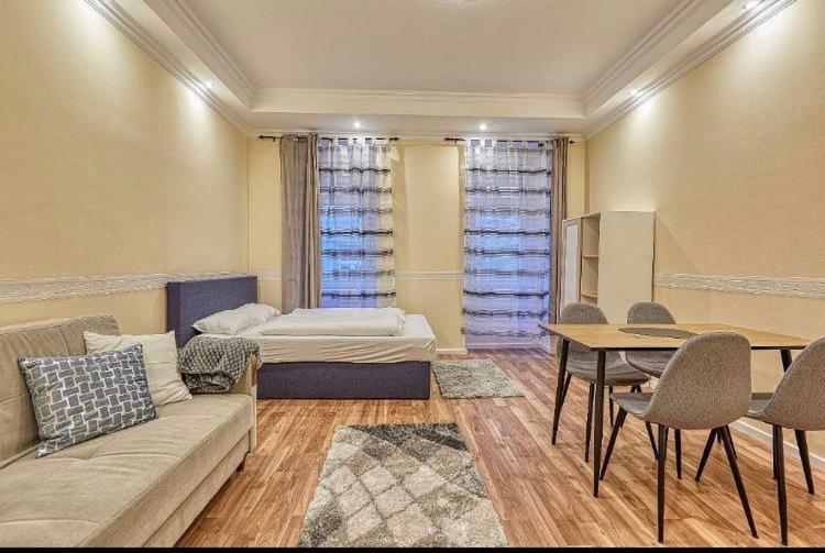 Lovely Airbnb Near Schoenbrunn Apartment Viena Exterior foto